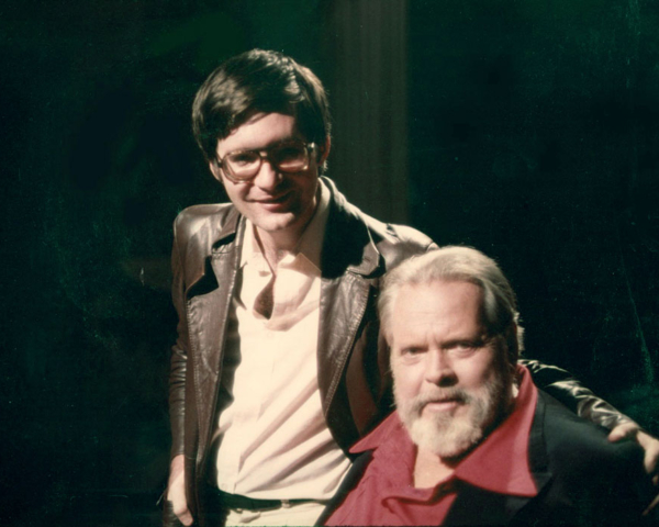 With Orson Welles, on set of THE ORSON WELLES SHOW (TV talk show  pilot), Hollywood, 1978 (Gary Graver)